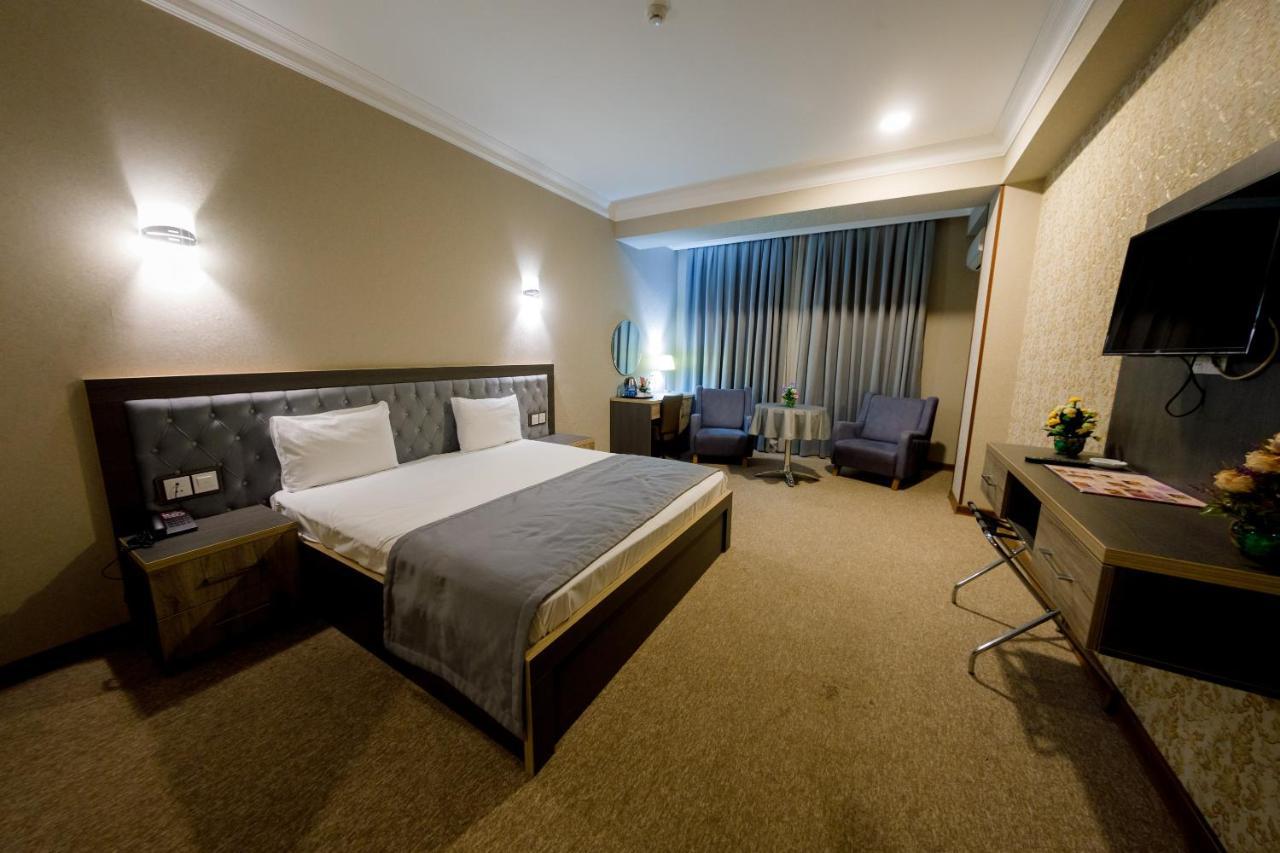 Royal Sapphire Hotel Baku Exterior photo